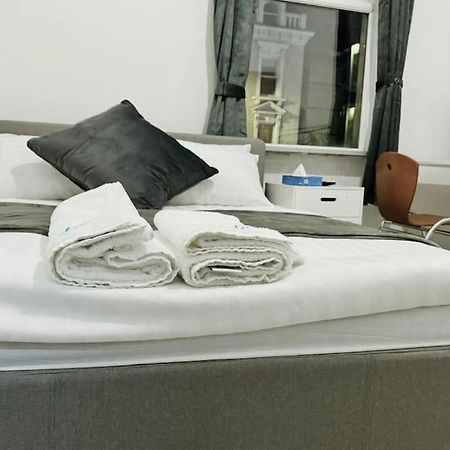 1 Bedroom Studio Next To King'S Cross St Pancreas Station Londen Buitenkant foto
